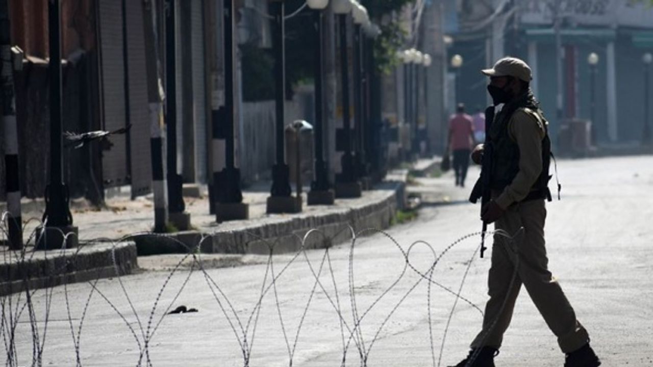Cammu Keşmir'de çatışma: 4 ölü