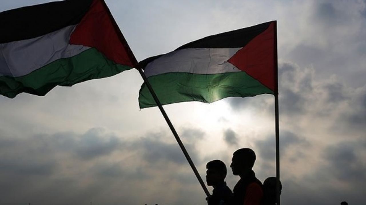 Hamas, İsrail uçağının karşılamasını 'ihanet' olarak niteledi