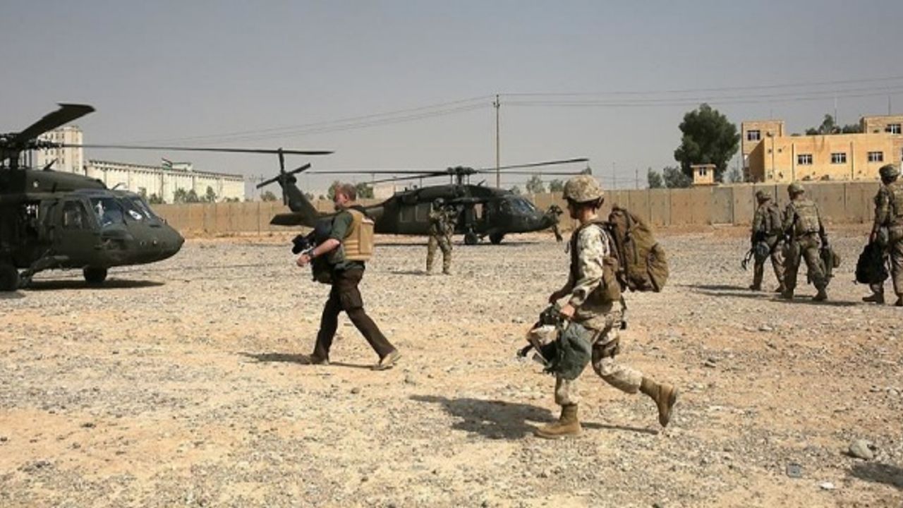 Koalisyon güçleri bir üssü daha Irak'a teslim etti