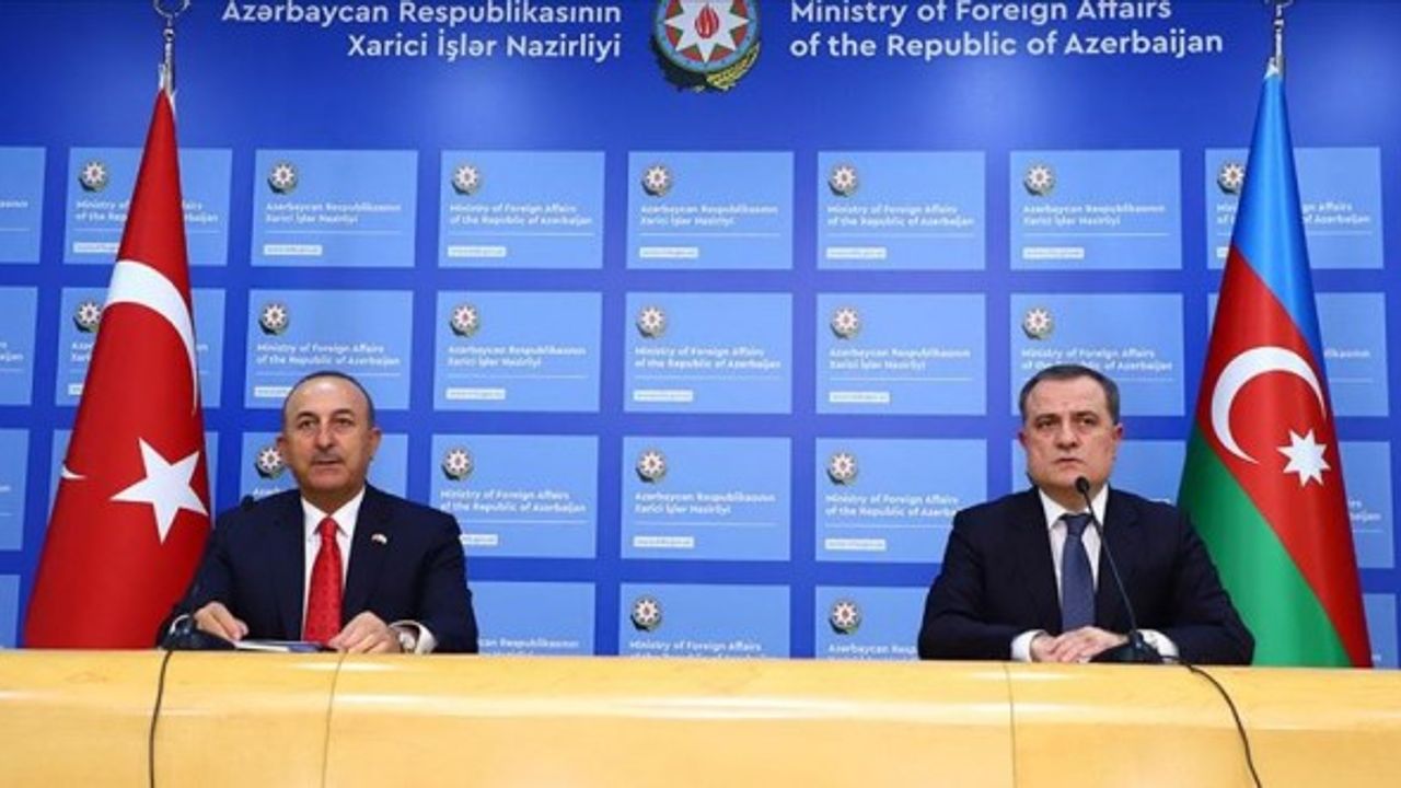 Çavuşoğlu, Azerbaycanlı mevkidaşı ile ateşkes ihlallerini görüştü