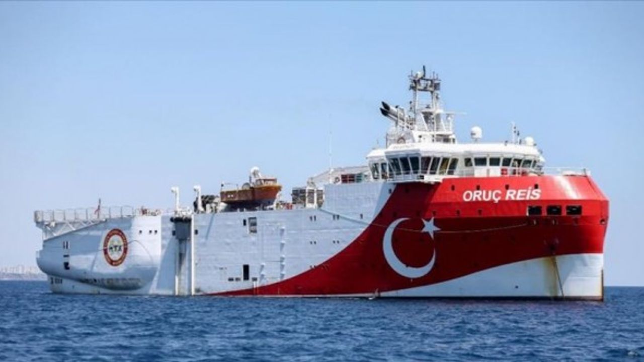 Dönmez: Gemimiz, Akdeniz’in röntgenini çekmek için demir aldı