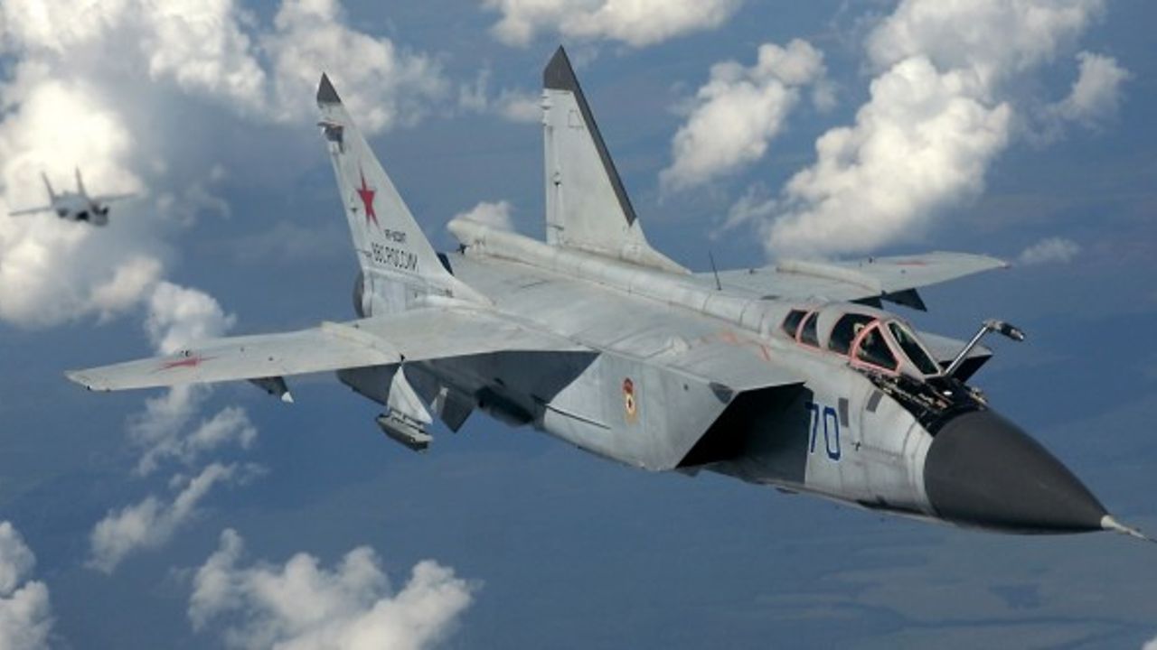 Rus MiG-31 uçağının Stratosfer’deki manevraları görüntülendi