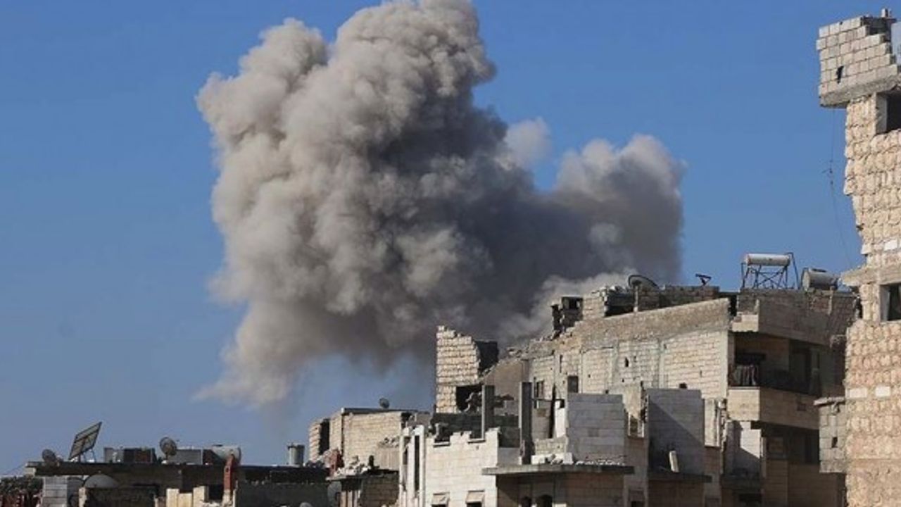 Rus savaş uçakları, Suriye Milli Ordusu'nu vurdu