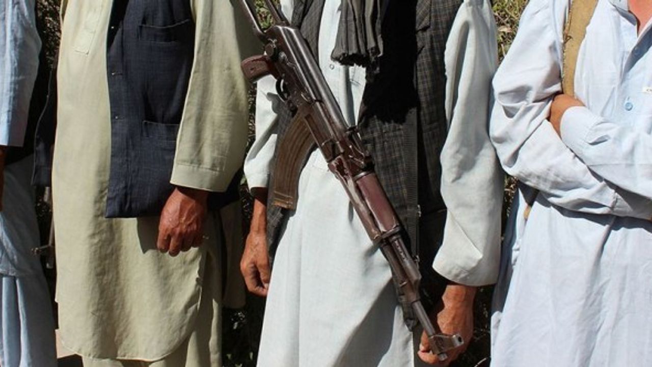 Afganistan hükümeti ve Taliban anlaşma imzaladı