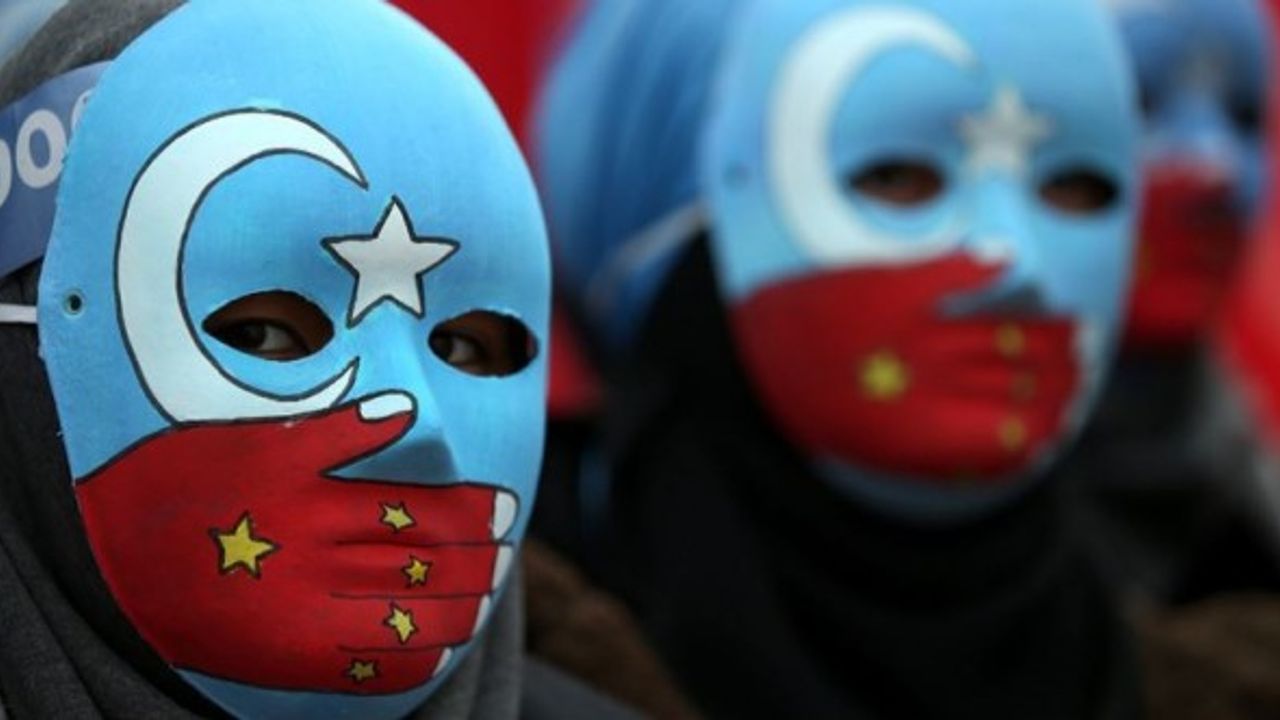 Çin, Doğu Türkistan'daki soykırım suçunu teknolojiyle güçlendiriyor