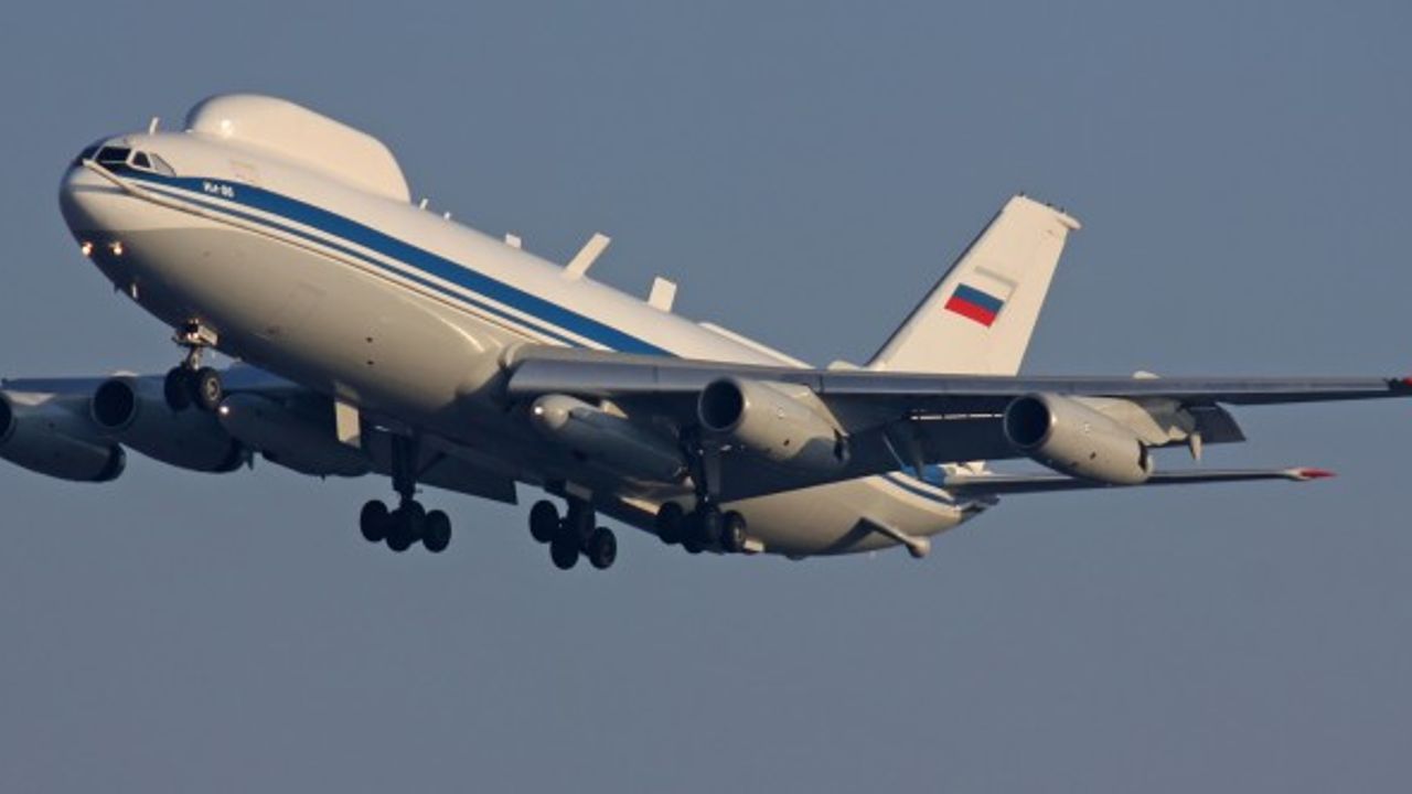 Rusya'nın "Kıyamet Uçağı" soyuldu