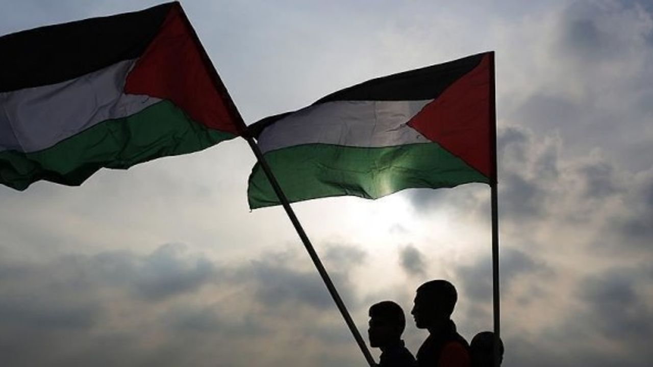 Filistin'de siyasi gruplar seçim kararından memnun