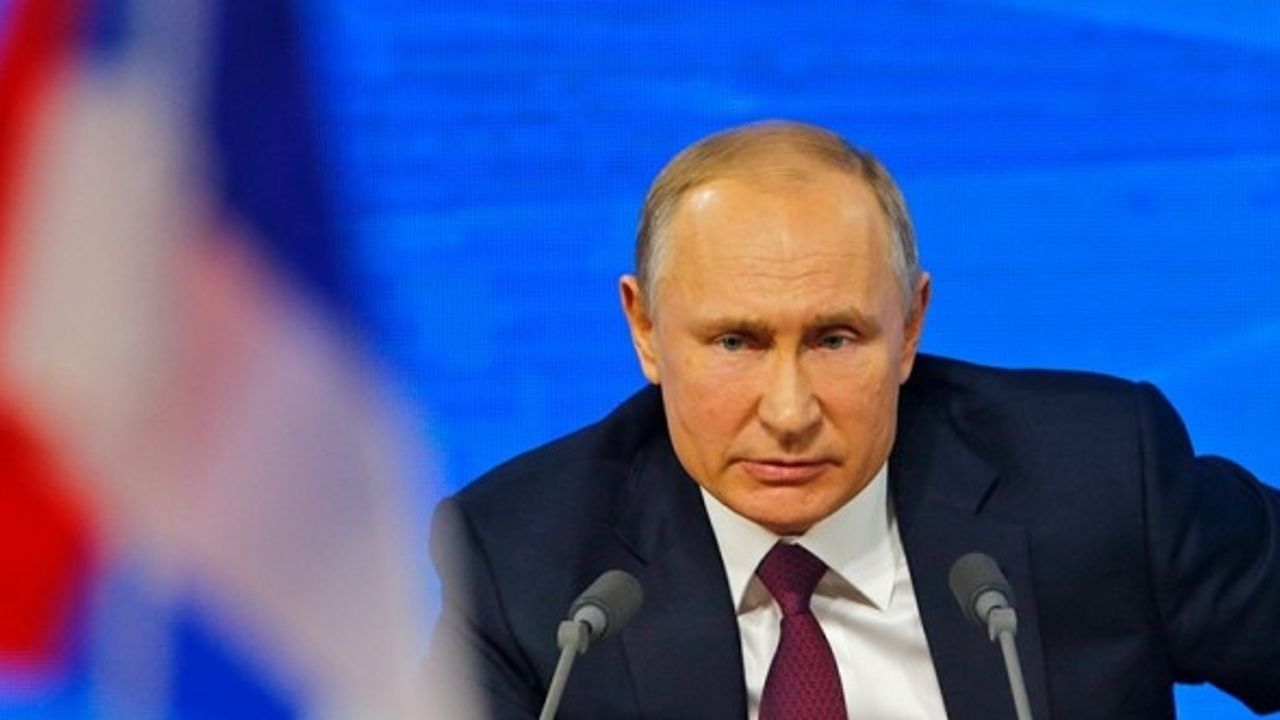 Putin, Yeni START anlaşmasının uzatılması kararını Duma'ya sundu