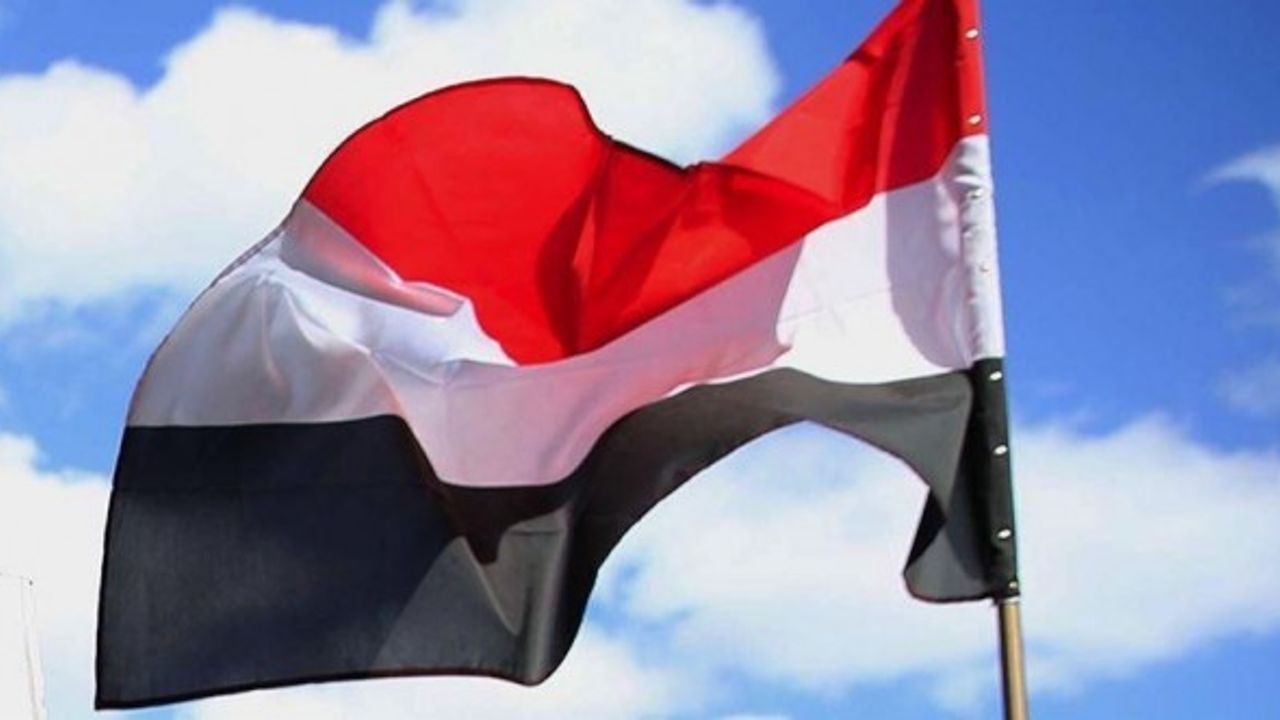 Yemen'de yeni hükümet resmi olarak göreve başladı
