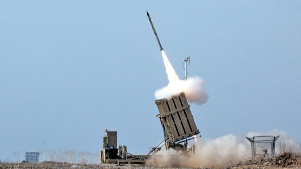 İsrail, Demir Kubbe hava savunma sistemlerini test etti