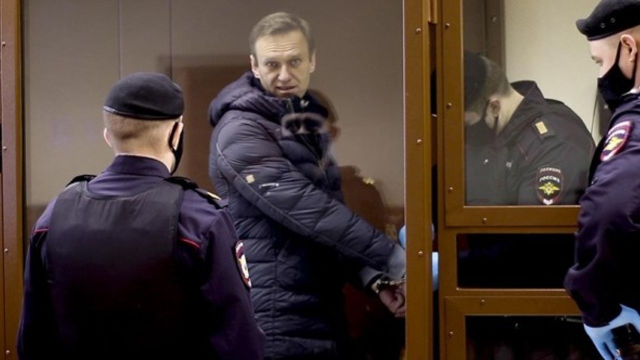 AB, Rusya'nın AİHM'in Navalnıy hakkındaki talebini yerine getirmesini istedi