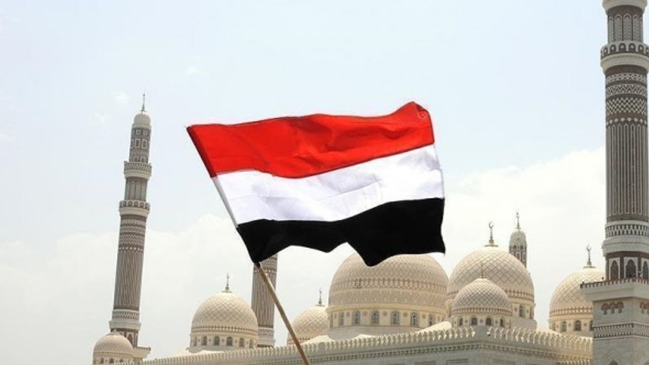 Yemenli hükümet yetkilisi, BAE'nin ülkedeki askeri varlığını koruduğunu duyurdu