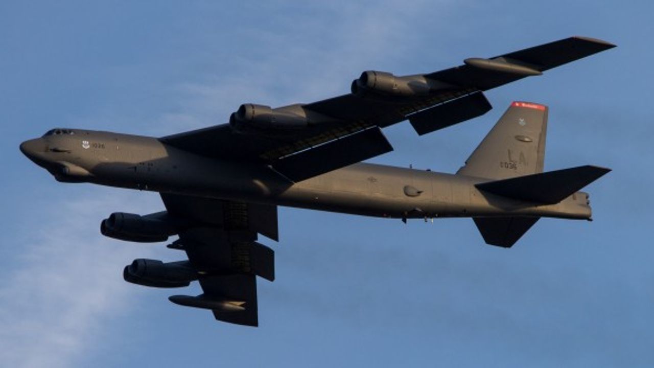 ABD B-52'leri Orta Doğu üzerinde uçtu