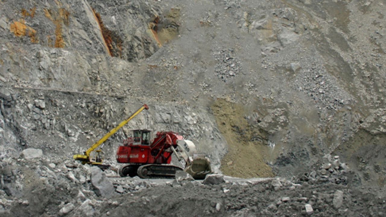 Bulgaristan Kanadalı ve Rus şirketlere maden arama izni verdi