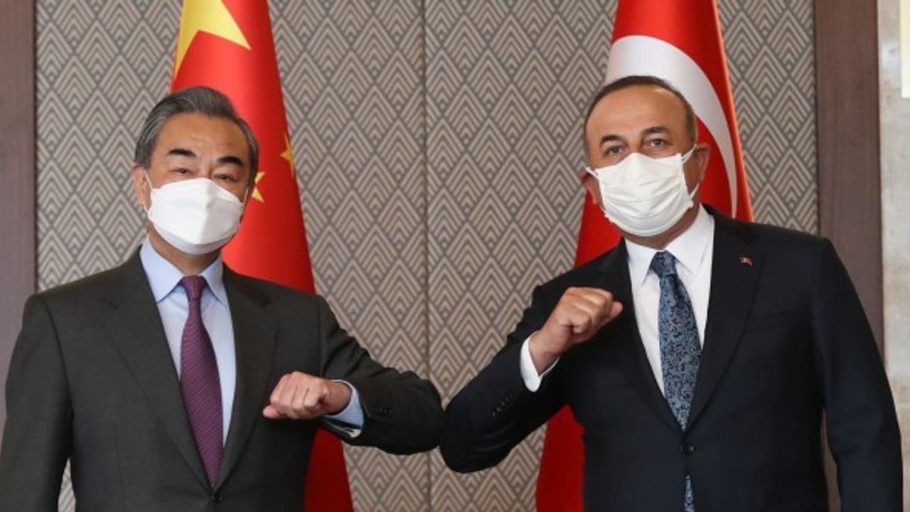 Çin Dışişleri Bakanı, Mevlüt Çavuşoğlu ile görüştü