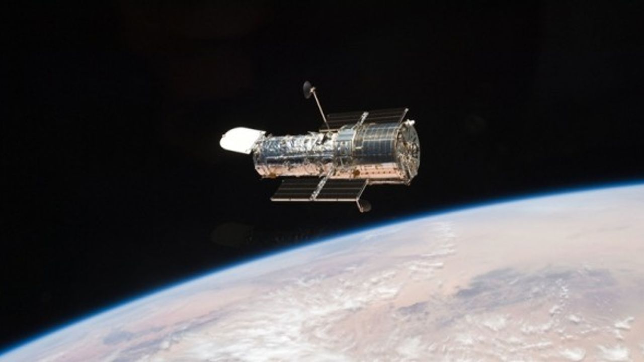 Hubble Uzay Teleskobu yeni bir gezegen görüntüledi