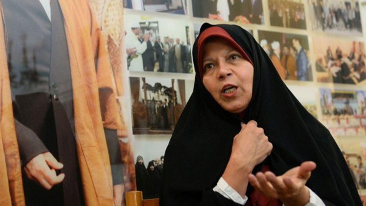 İranlı kadın siyasetçi Faize Haşimi'den cumhurbaşkanlığına adaylık sinyali