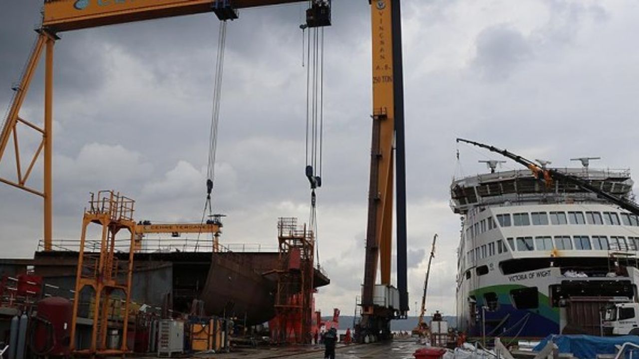 Pakistan Denizcilik Bakanlığı’ndan Türk şirkete 6 gemi siparişi