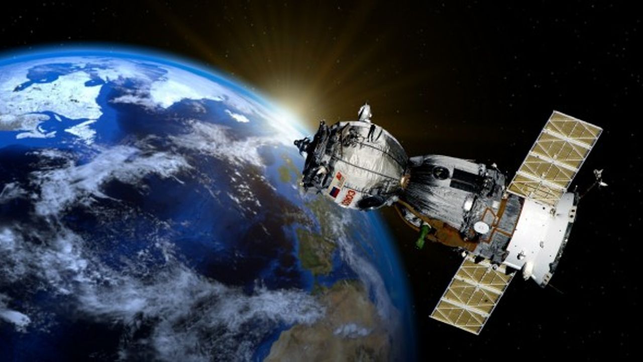 Suudi Arabistan, Tunus ve BAE uzaya 4 uydu fırlattı