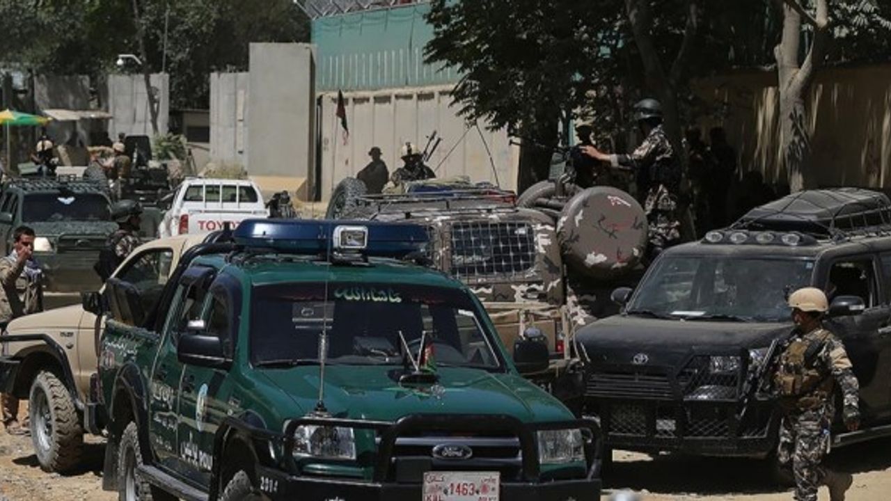 Afganistan'da Taliban saldırısında 8 polis öldü