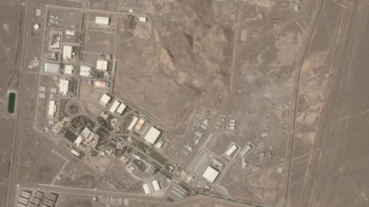 İranlı iki milletvekilinden Natanz Nükleer Tesisi'ndeki kazanın "sabotaj eylemi" olduğu iddiası