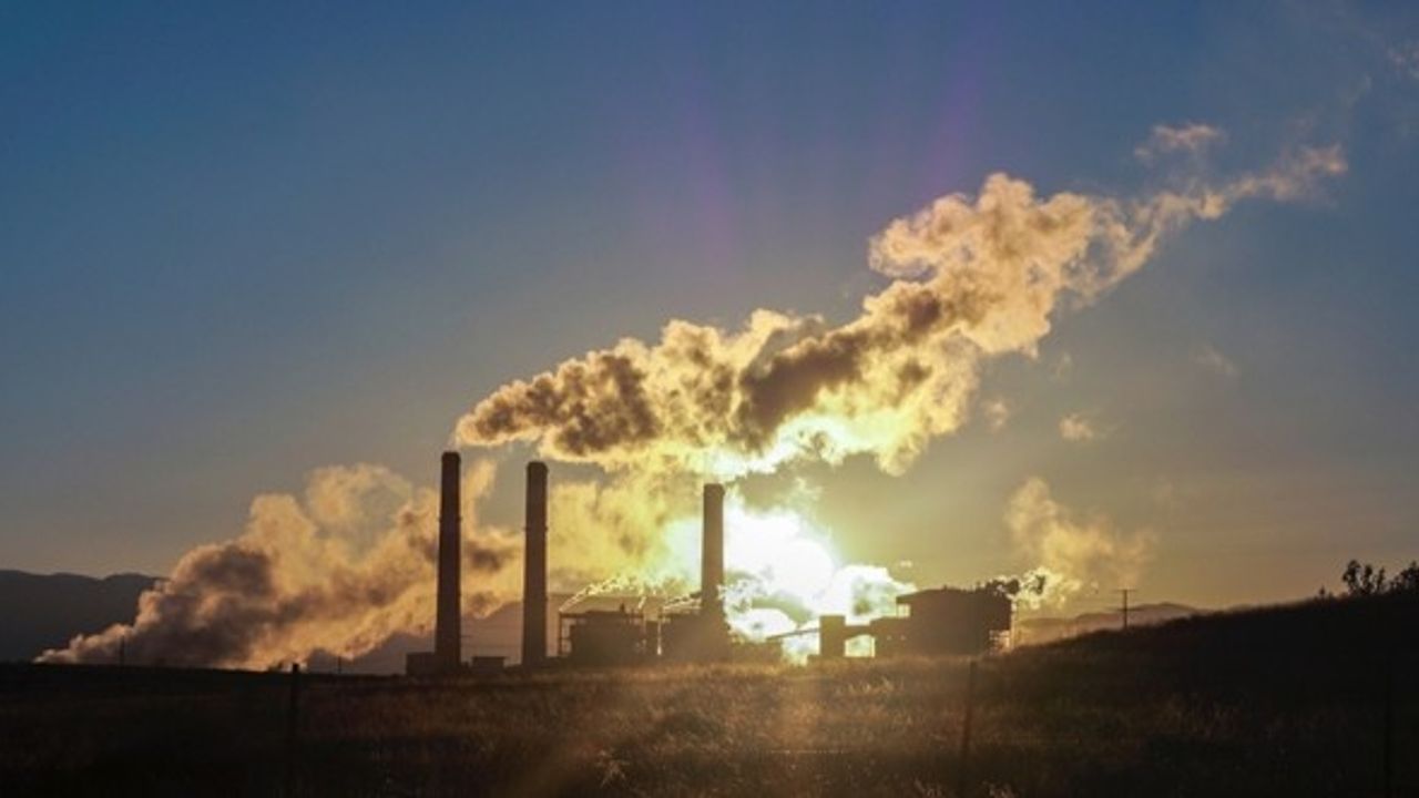 Küresel karbon emisyonları bu yıl tarihteki en büyük ikinci artışını yaşayacak
