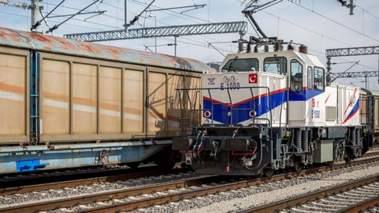 Yurt dışı tedarik sıkıntısı Türkiye'ye yerli lokomotif kazandırdı