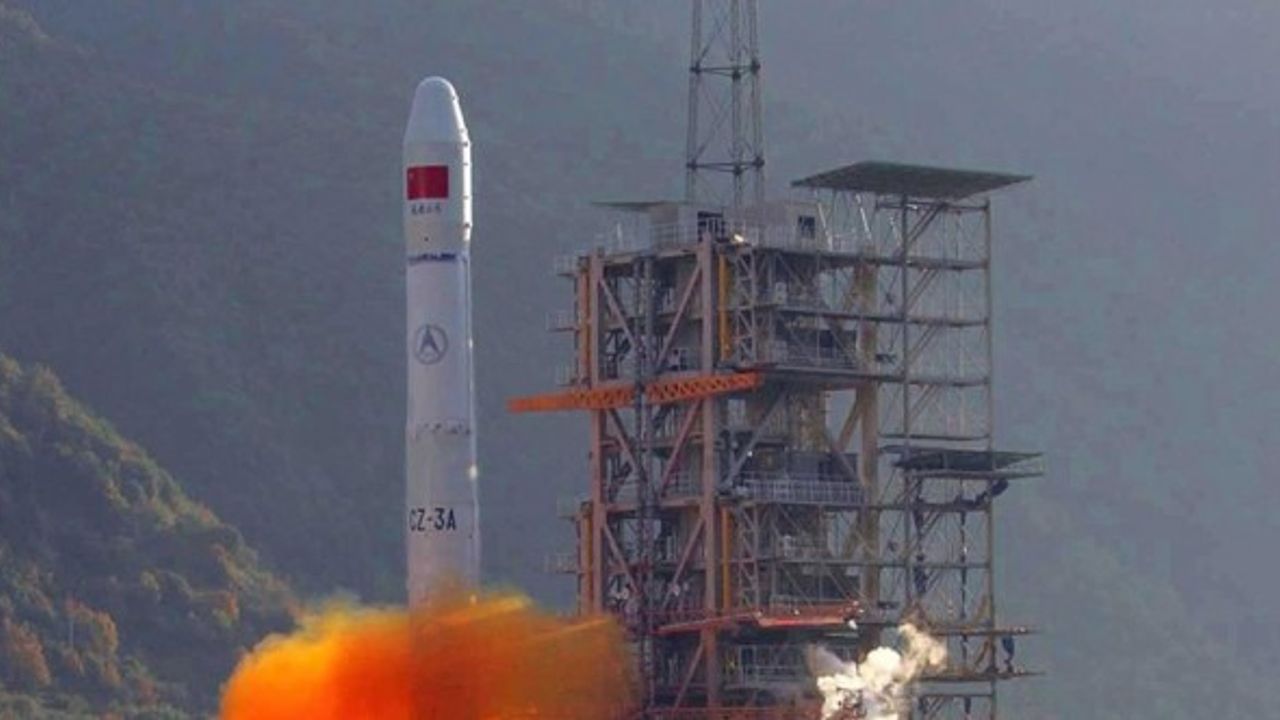 Çin roketinin önümüzdeki saatlerde Dünya'ya düşmesi bekleniyor