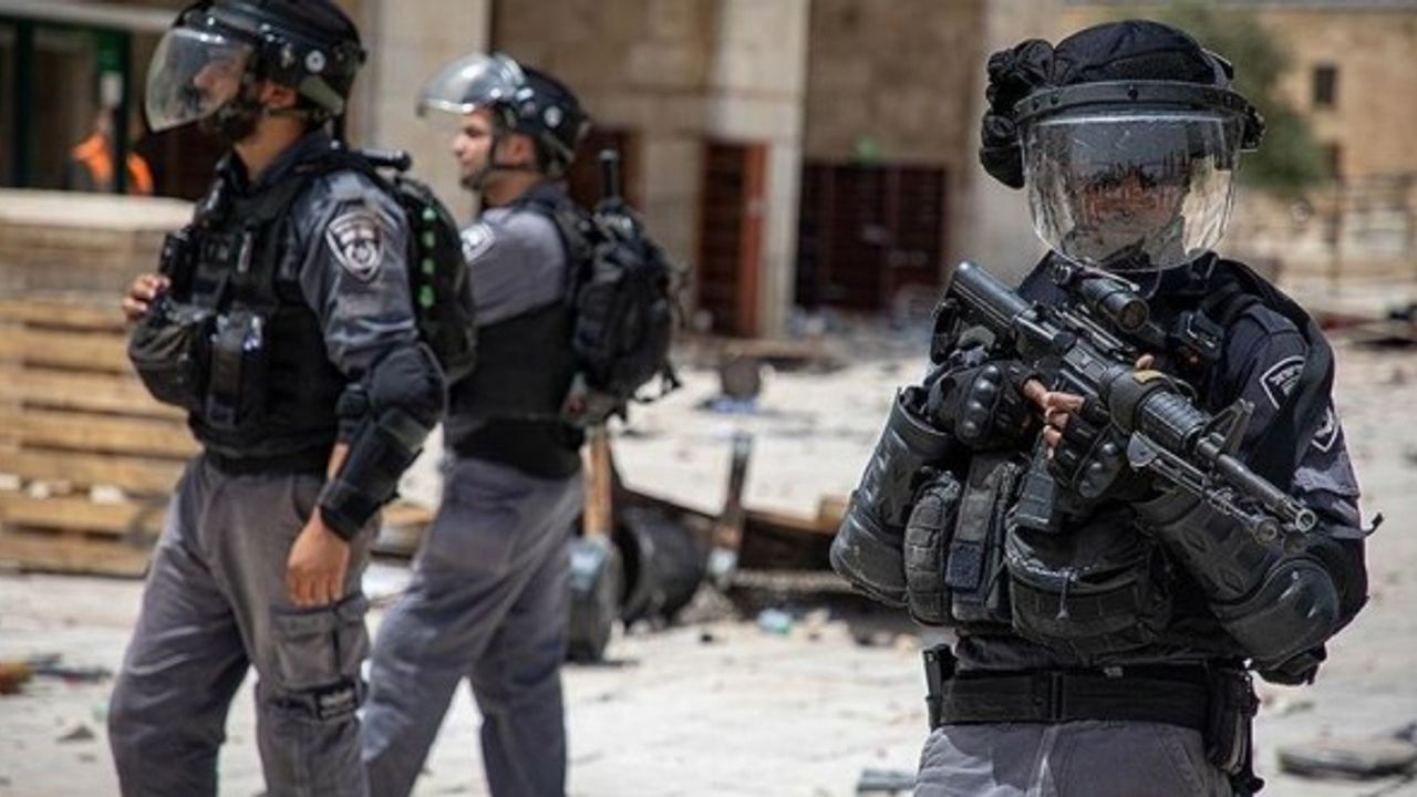 İsrail güçleri Batı Şeria'da Filistinli bir çocuğu şehit et