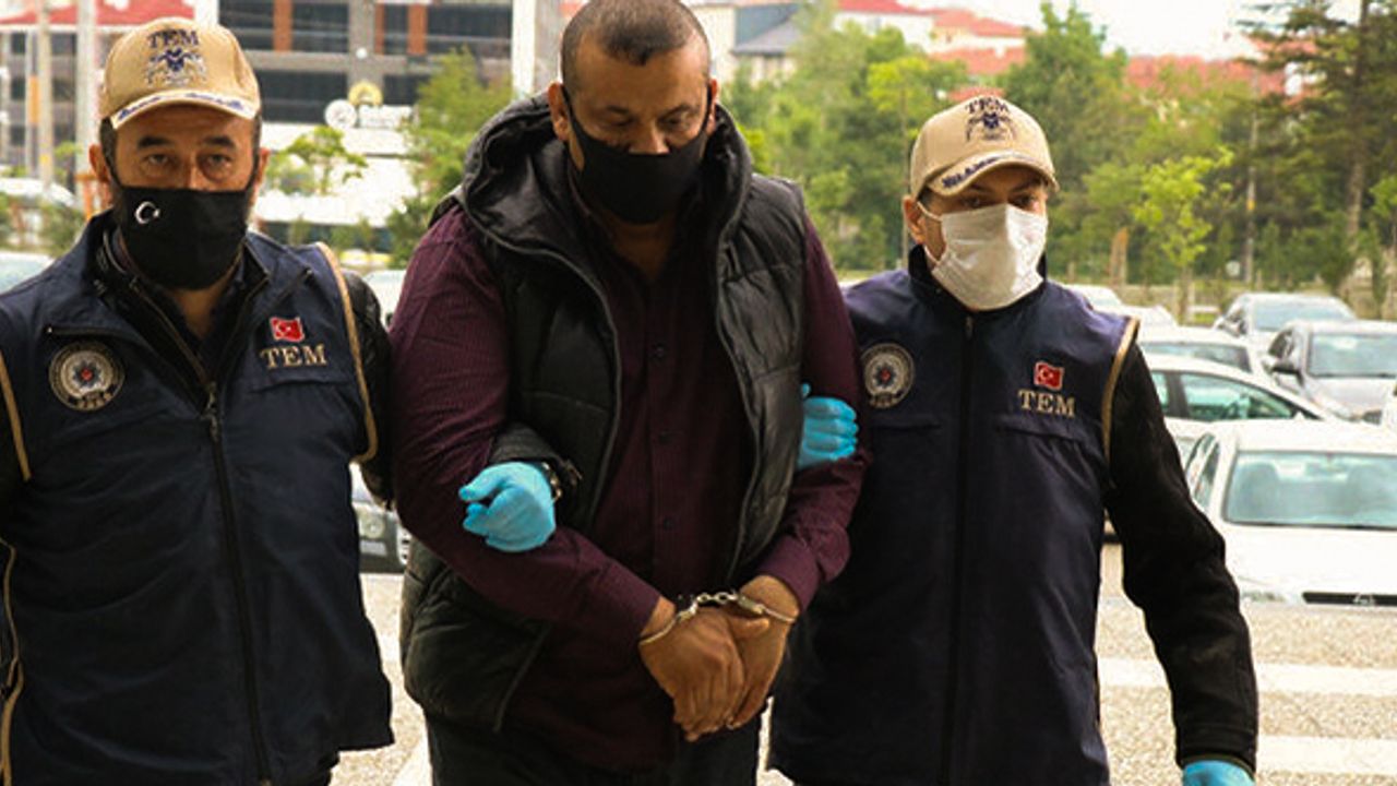 Interpol'ün aradığı DEAŞ üyesi terörist Bolu'da yakalandı