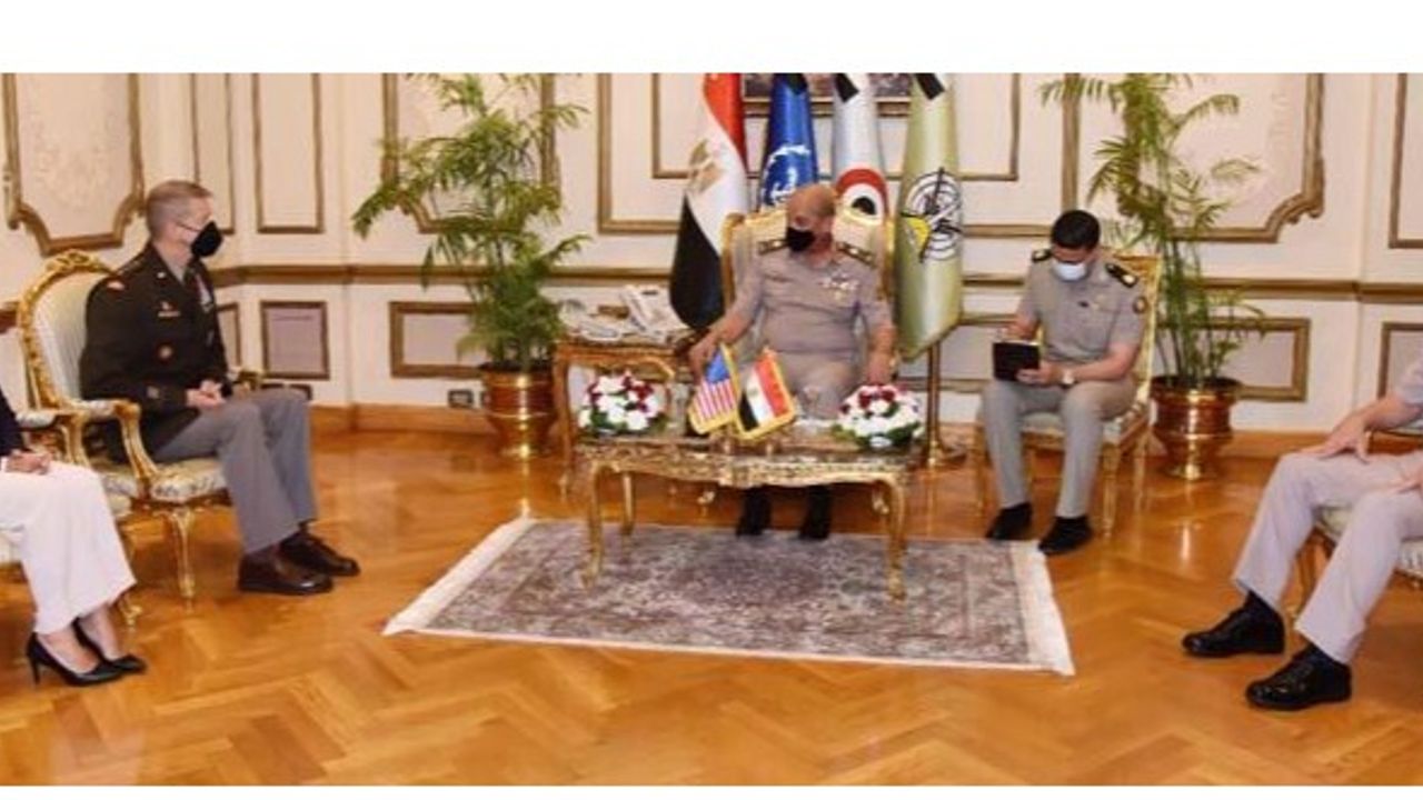 Mısır Silahlı Kuvvetleri ve Teksas Ulusal Muhafızları arasında ortaklık anlaşması
