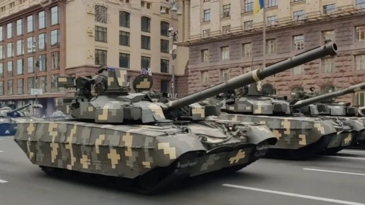 Ukrayna'nın yeni tankı prova esnasında bozuldu