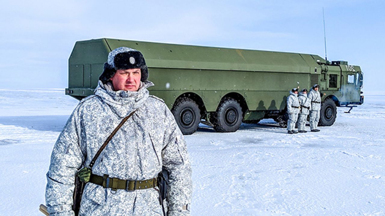 Rusya Arktik'te yeni askeri tatbikatlara başladı
