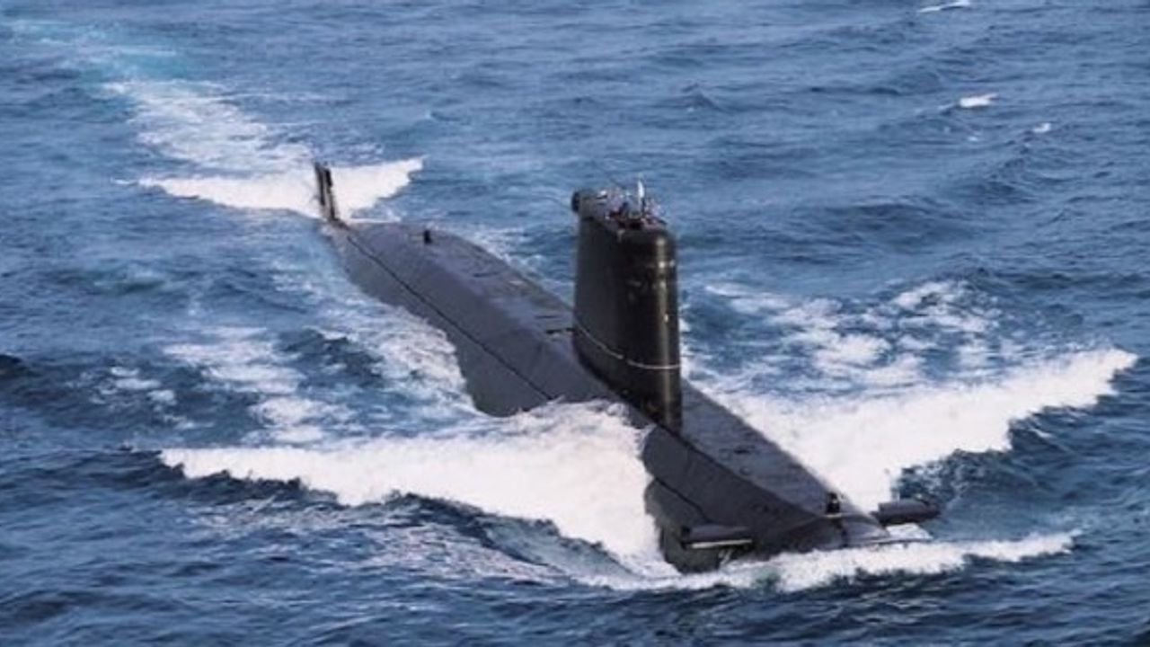 STM’den Pakistan’a denizaltı teslimatı