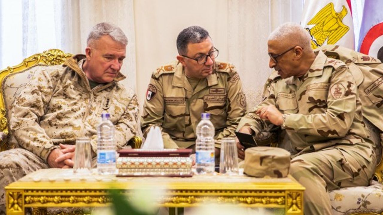 ABD Merkez Kuvvetler Komutanı Mısır'da