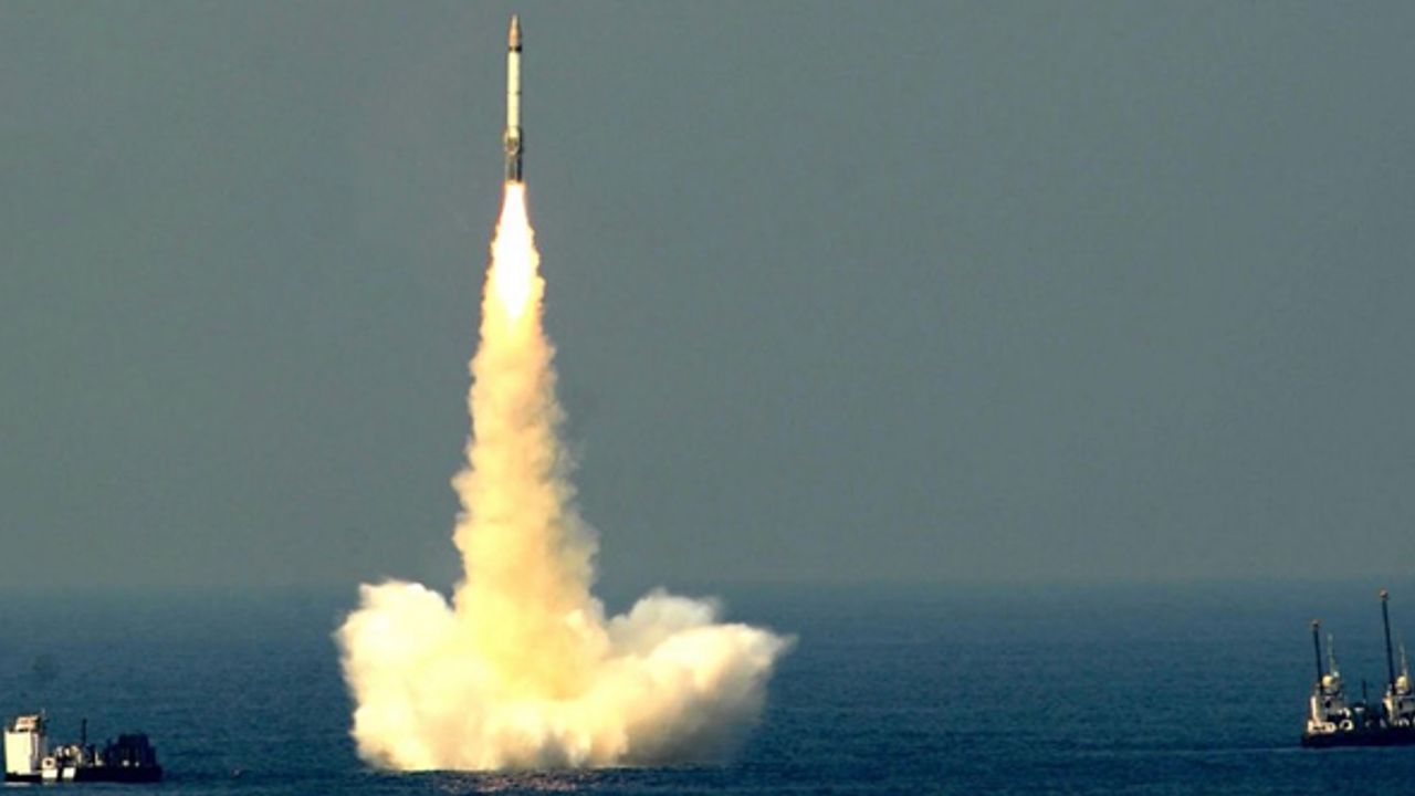 Güney Kore, yerli üretim K-SLBM'yi KSS III denizaltısından ateşledi