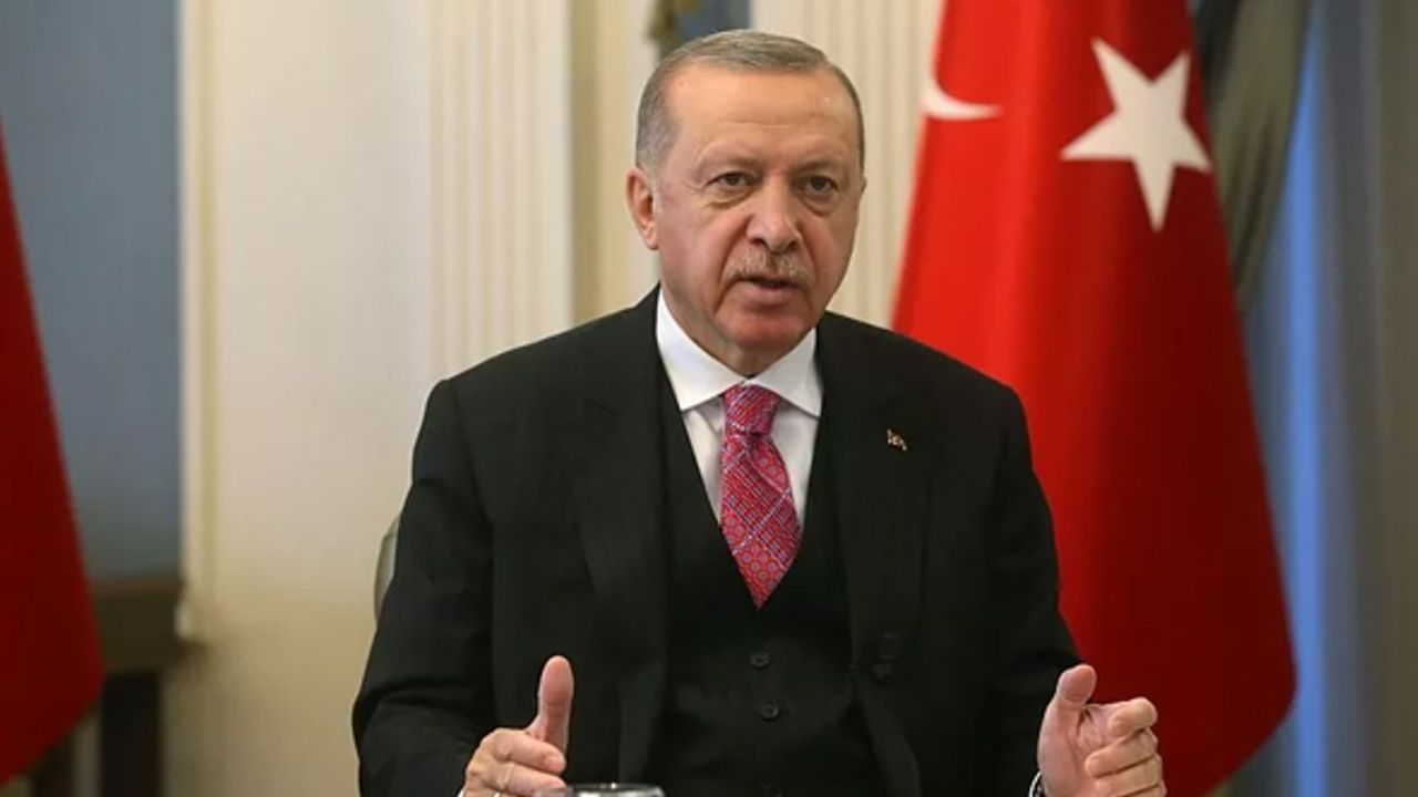 Cumhurbaşkanı Erdoğan:  Sosyal medya, millî güvenliğini tehdit eder konuma geldi