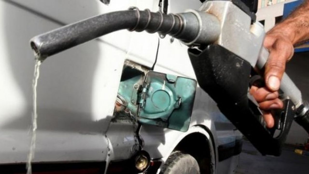 İran'daki benzin istasyonları siber saldırıya uğradı