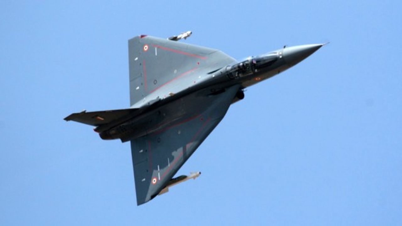 Hindistan'dan Mısır'a Tejas savaş uçağı teklifi