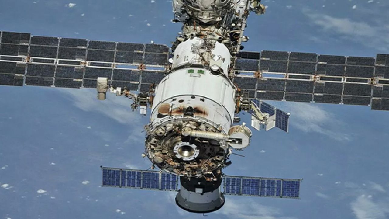 Roscosmos insan ve kargo taşıyabilen uzay aracı geliştirecek