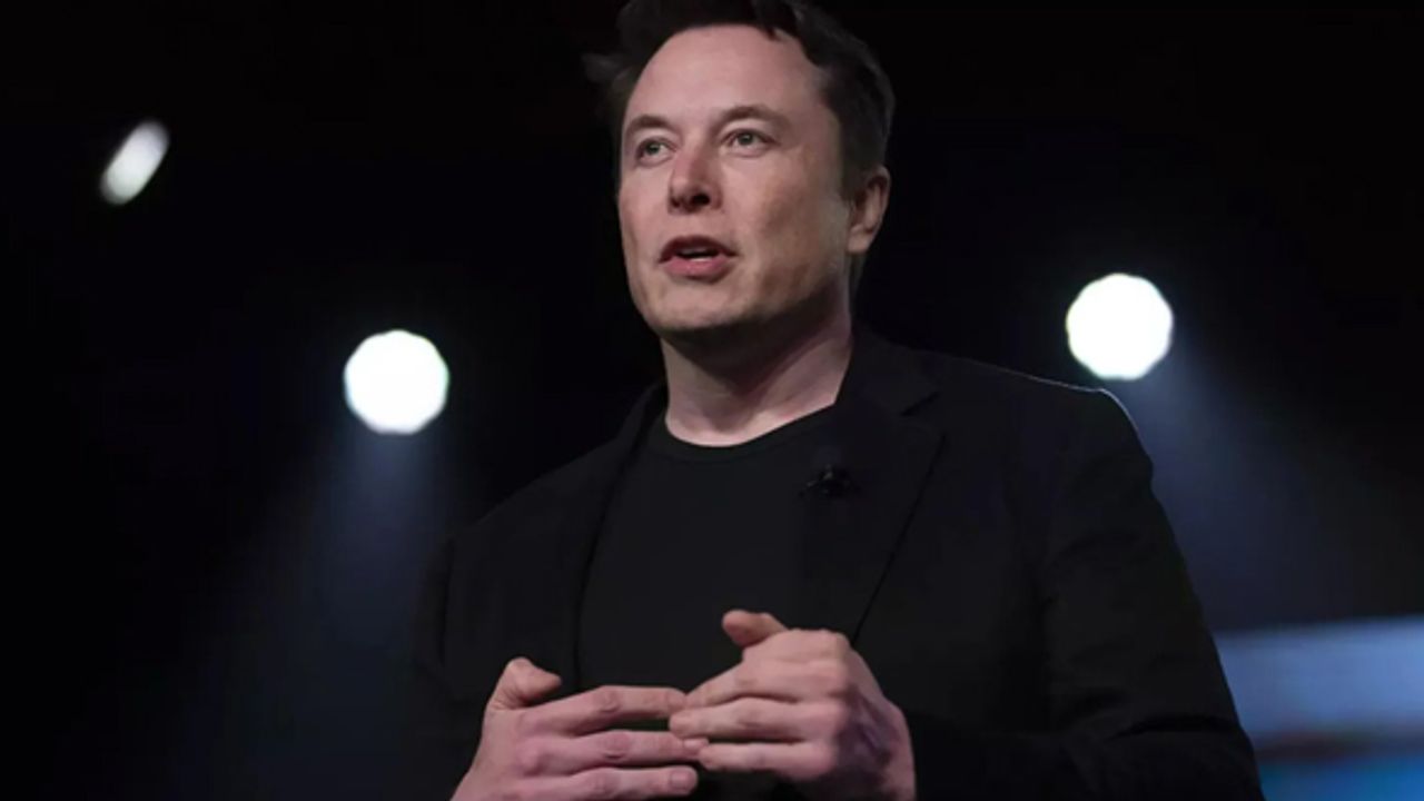 Elon Musk'tan istifa açıklaması
