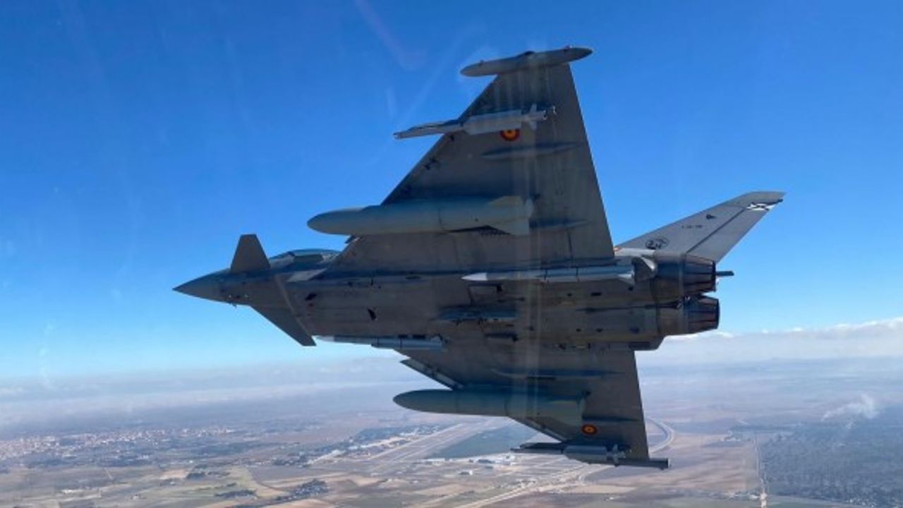 İspanyol Typhoon uçaklarına Meteor füzesi entegrasyonu