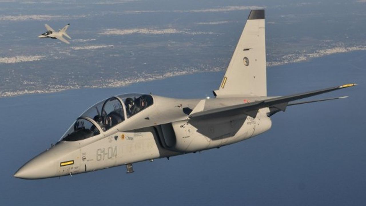 Leonardo, Katar'ın M-346 jet alımını onayladı