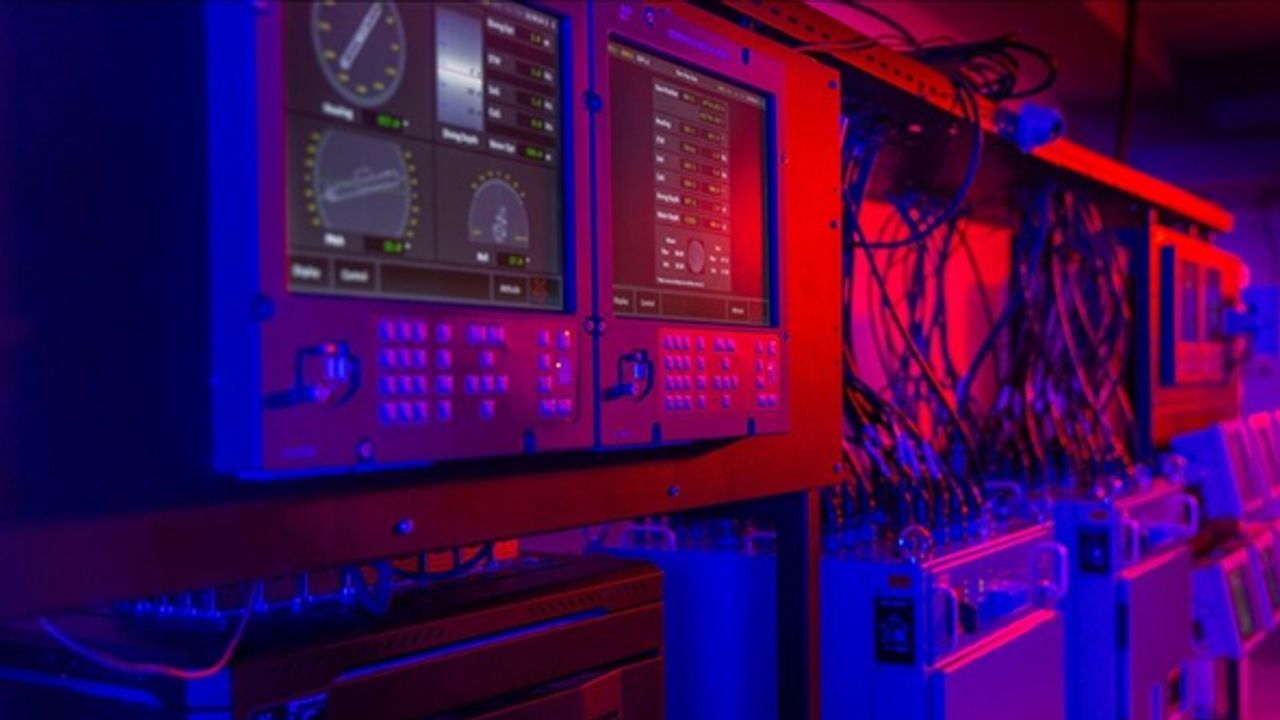Denizaltı Bilgi Dağıtım Sistemi TCG Preveze'ye entegre edildi