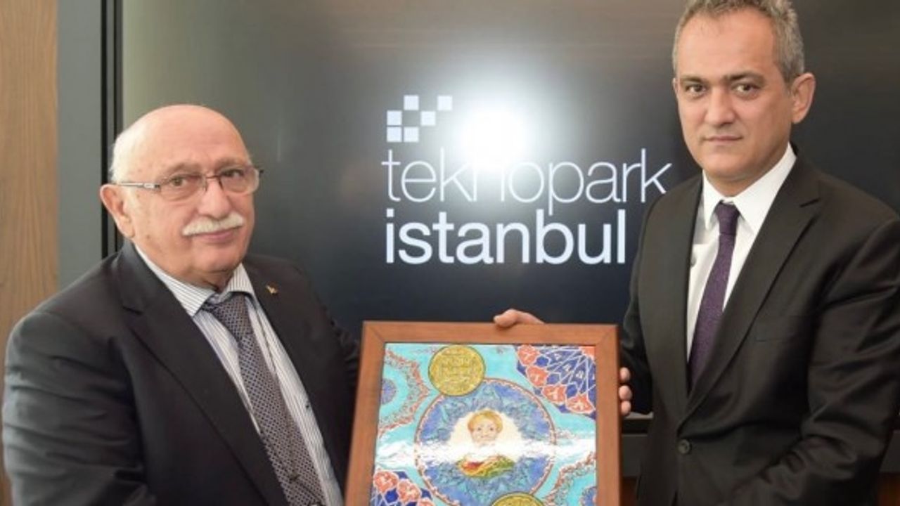 Milli Eğitim Bakanı'ndan Teknopark İstanbul'a ziyaret
