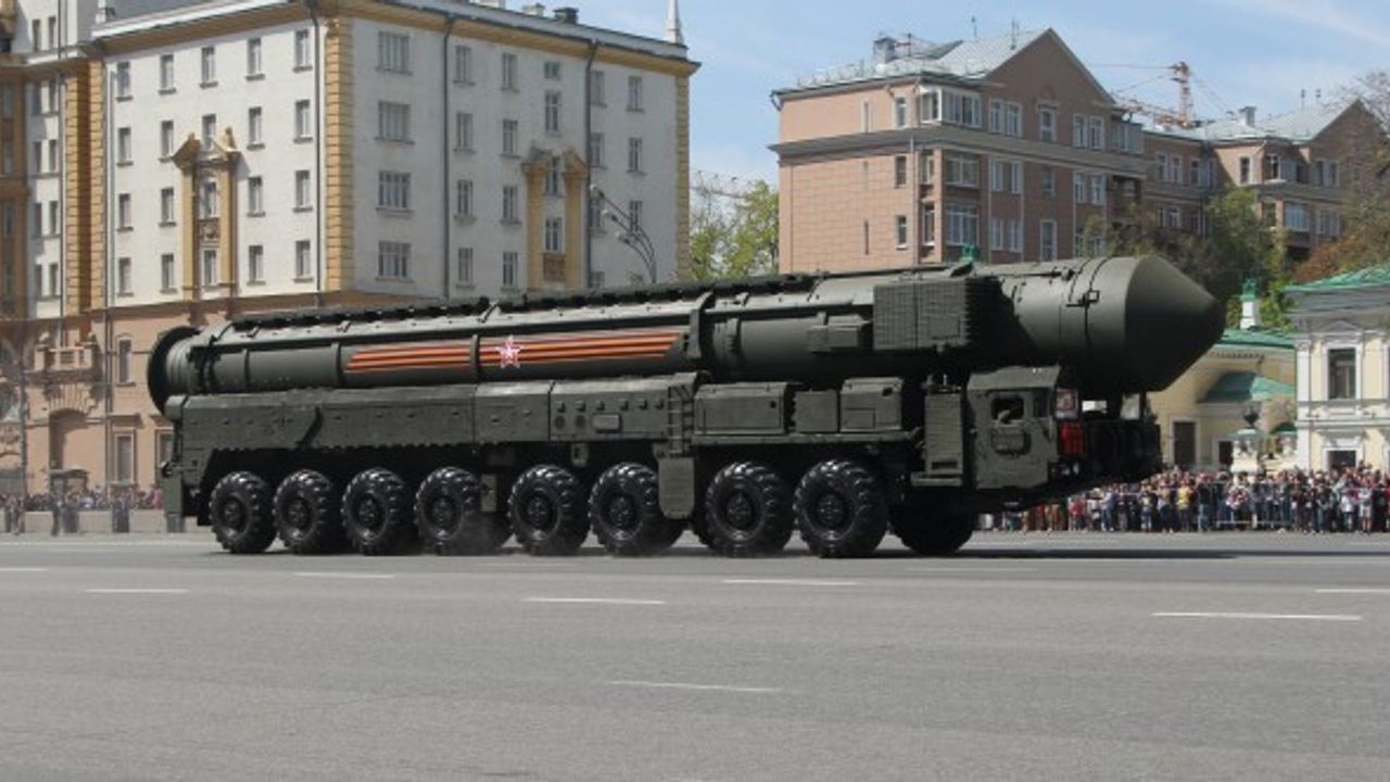 Rusya balistik füzelerini deneyecek