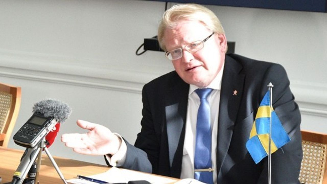 İsveç Savunma Bakanı: İsveç asla NATO ülkesi olmayacak