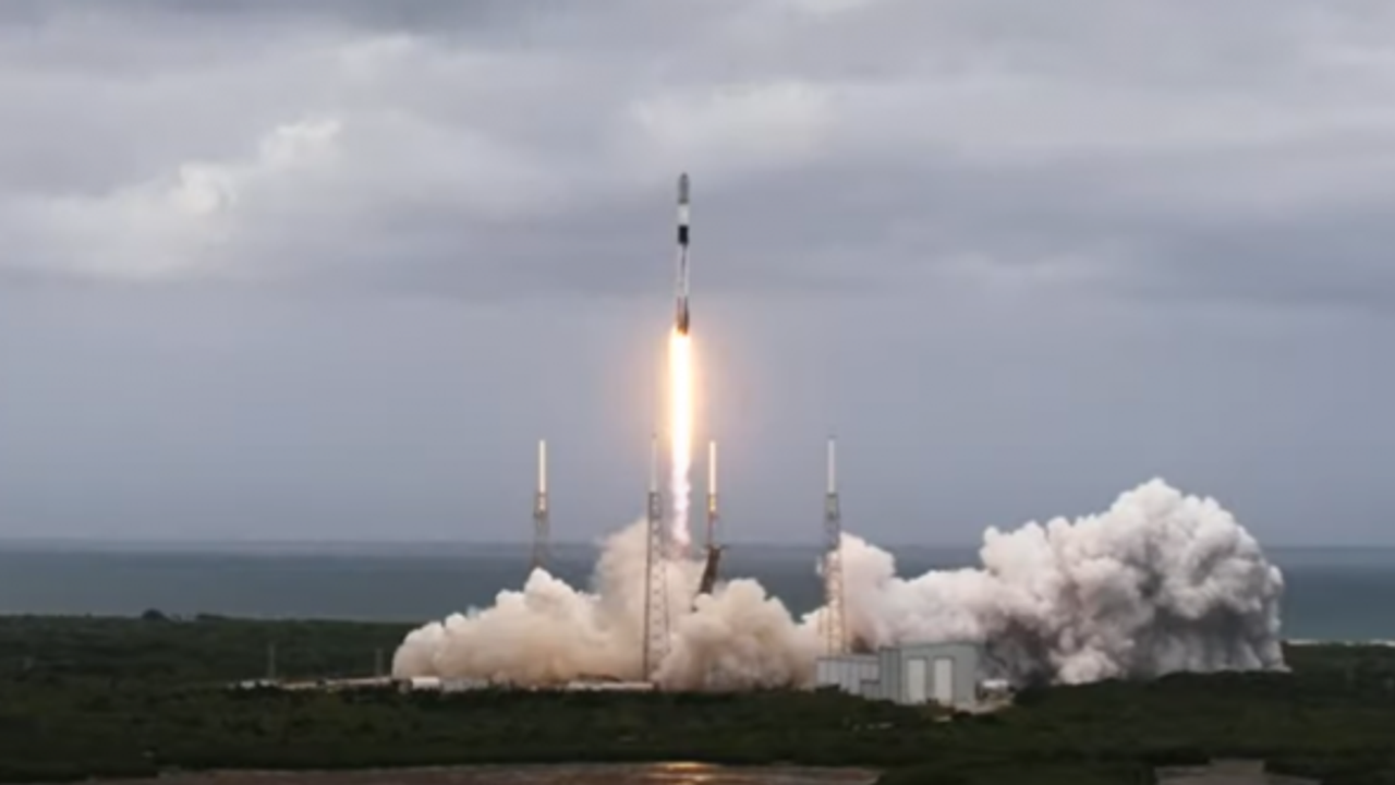 53 Starlink uydusu daha uzaya fırlatıldı