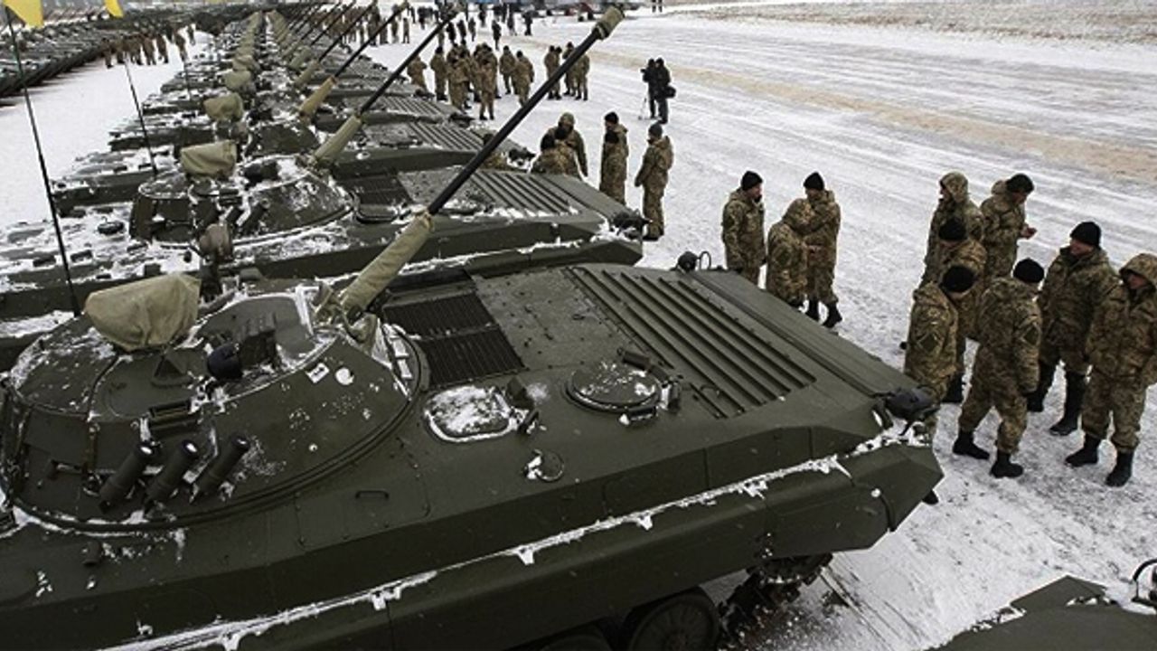 Almanya Ukrayna'ya ağır silah göndermeyi onayladı