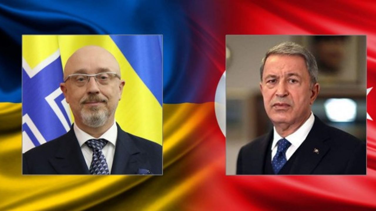 Hulusi Akar, Ukrayna Savunma Bakanı ile görüştü